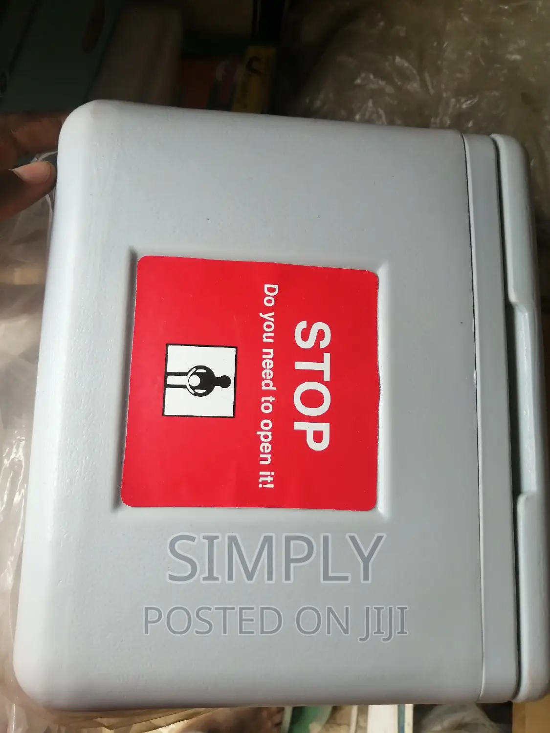 Vaccine Box