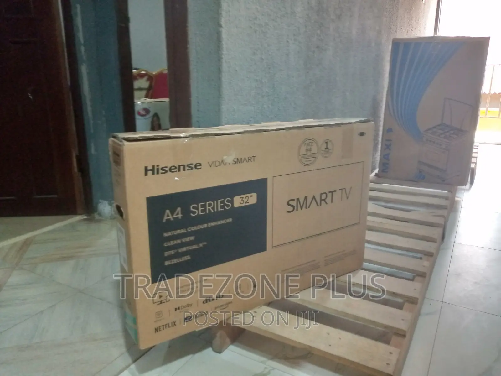 Affordable 32'' Smart TV With Youtube+Netflix
