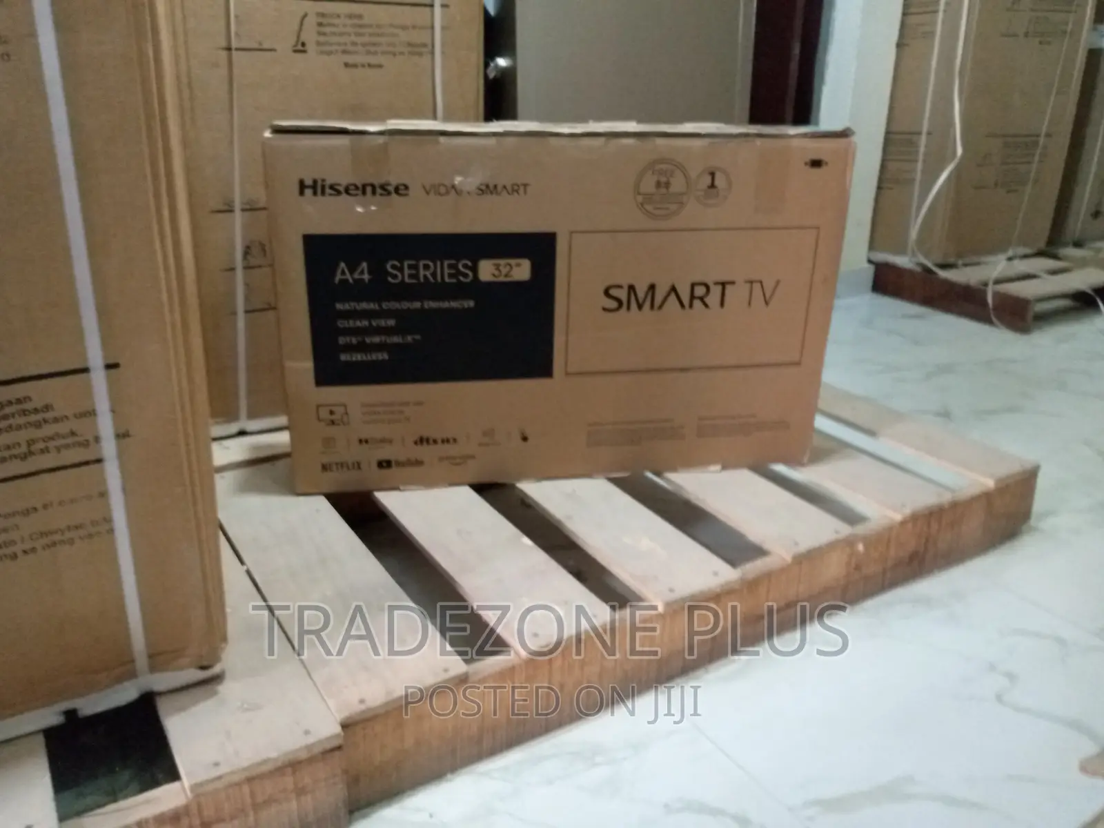 Affordable Hisense 32'' Smart TV With Wifi+Youtube