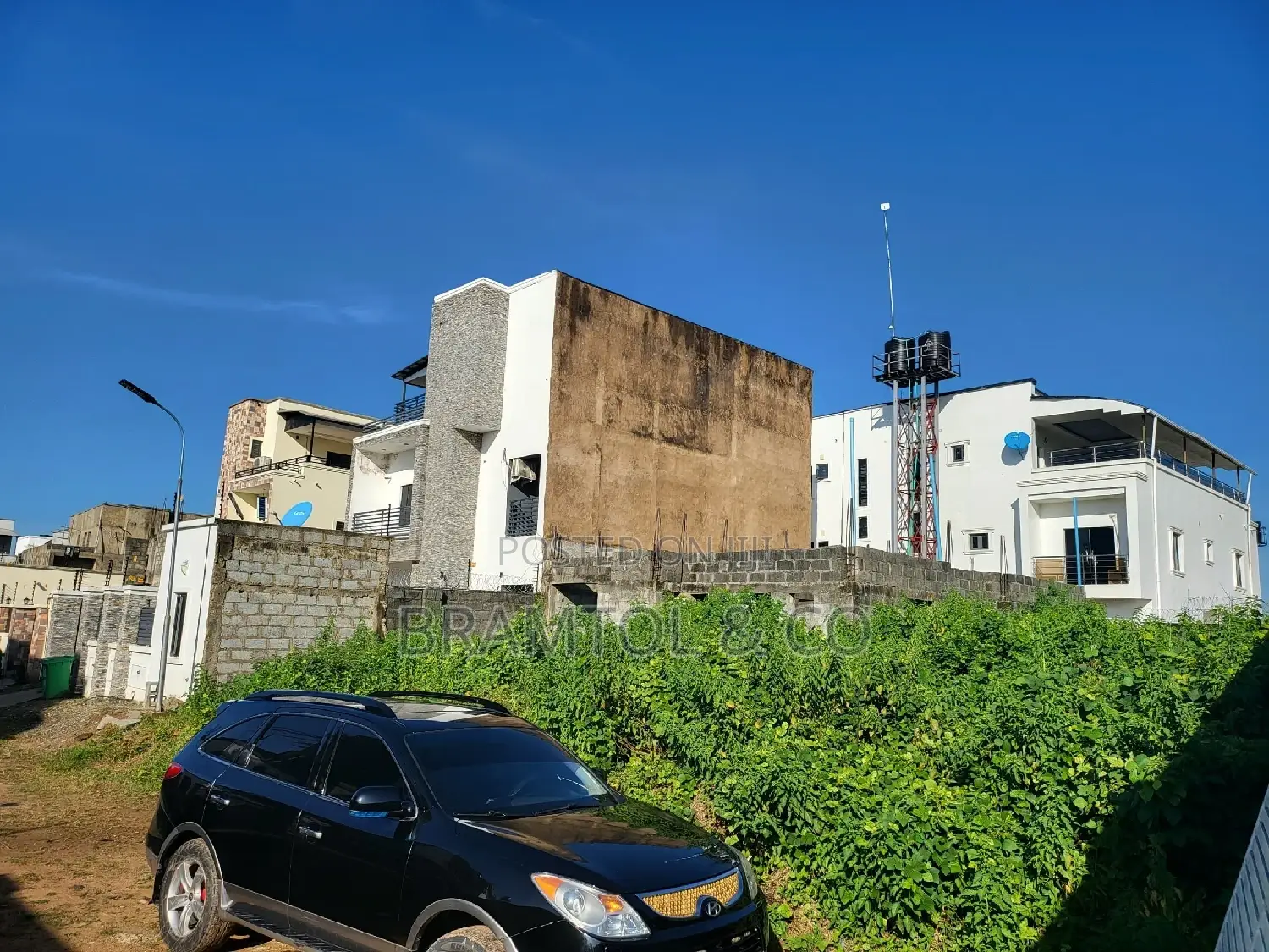 4bdrm Duplex in Idu Industrial for rent