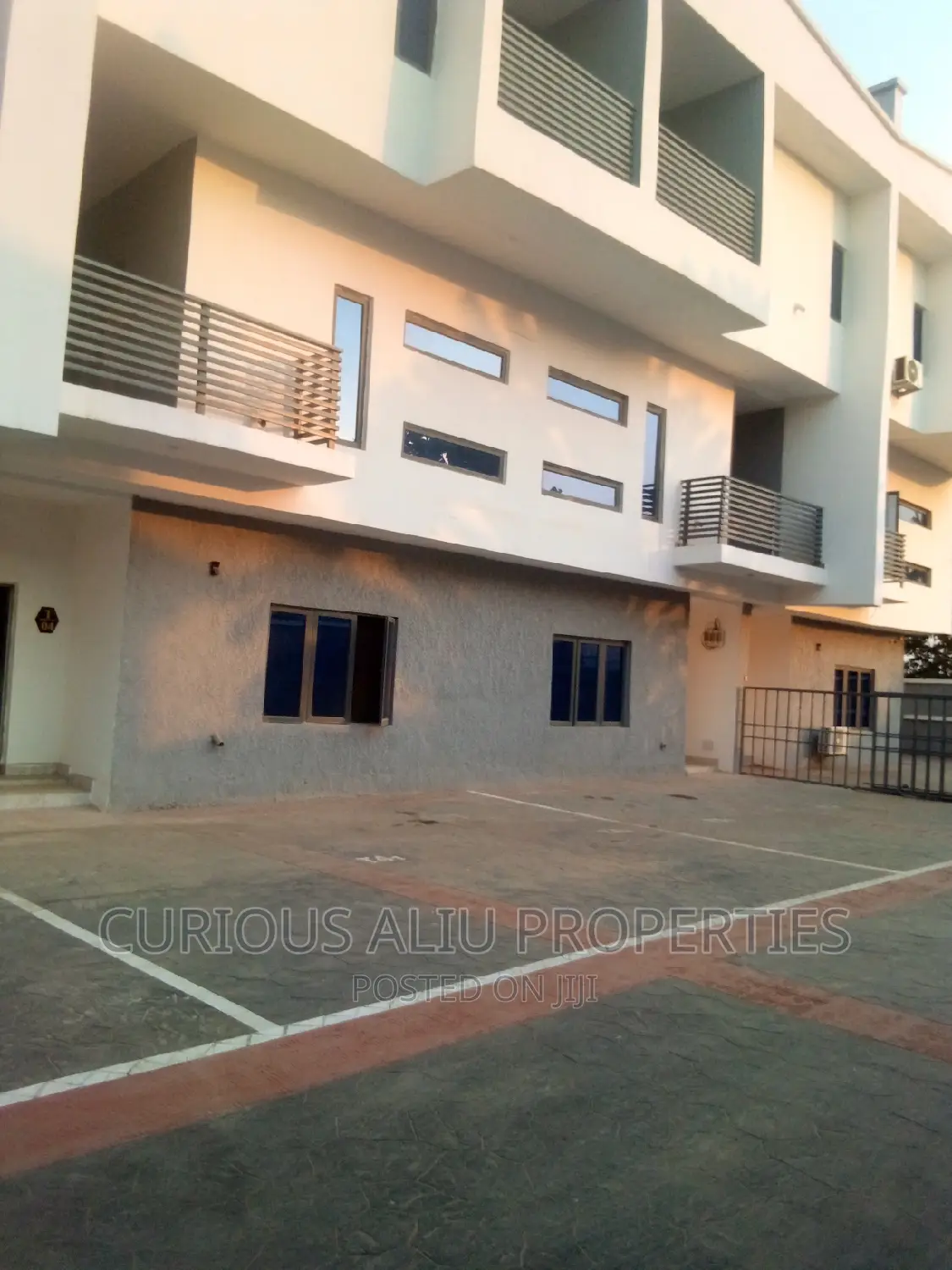4bdrm Duplex in Jabi for rent