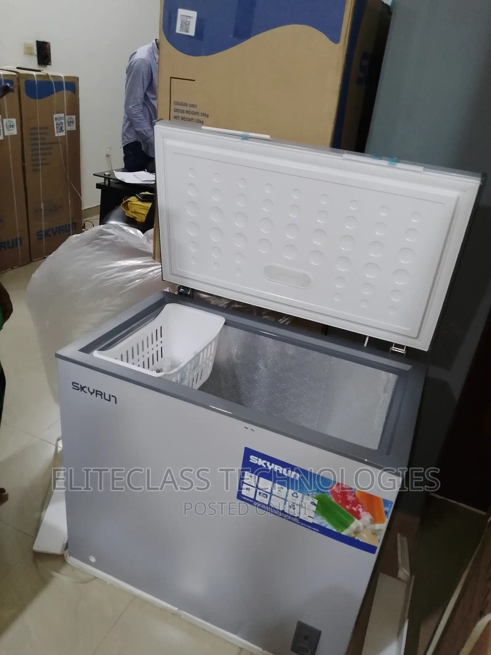 Skyrun 200 Litres Freezing Frost Chest Freezer (BD-200A)