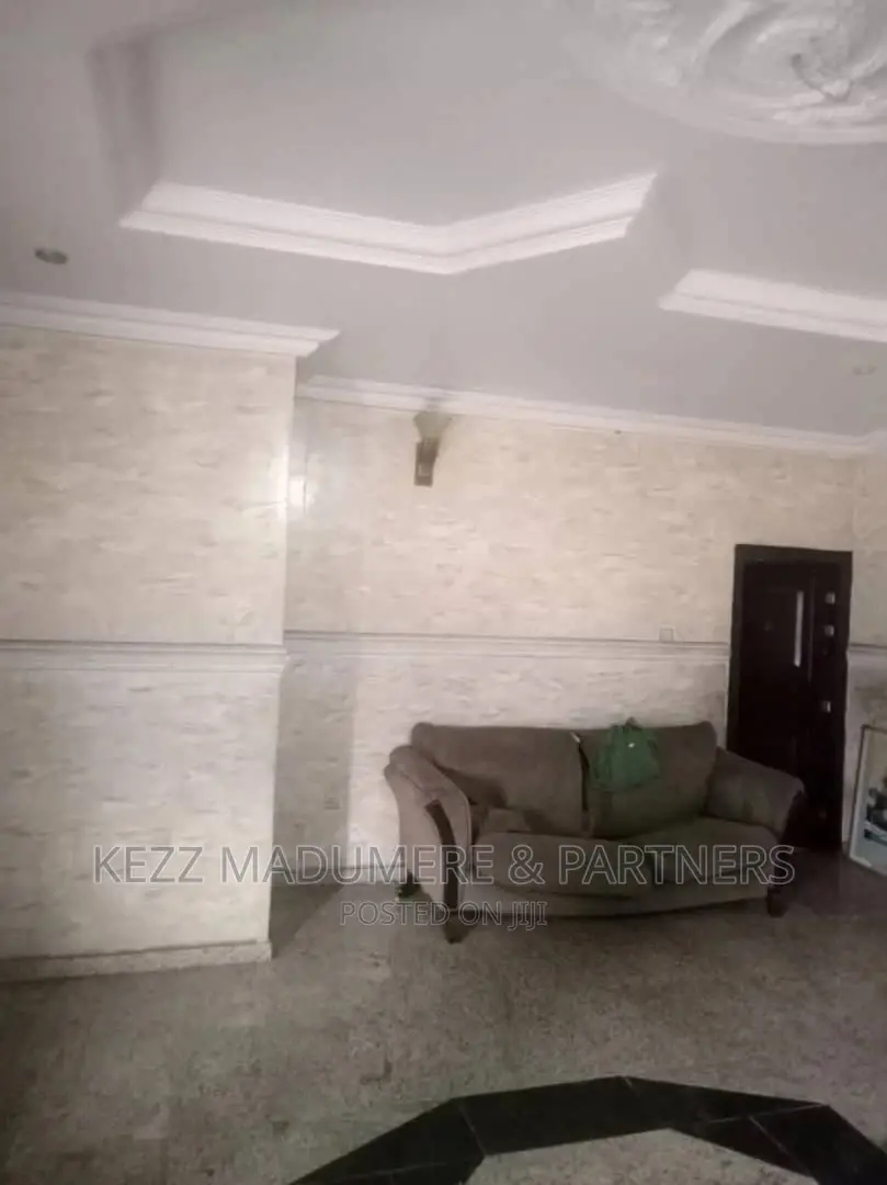 8bdrm Duplex in Green Land Estate, for sale