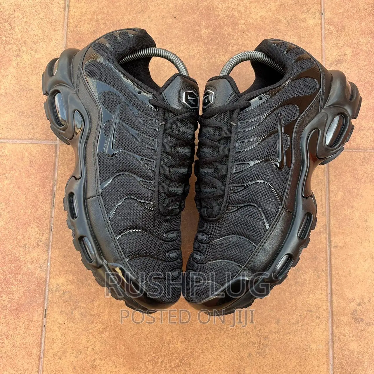 Nike Airmax Tn Plus Triple Black Sneakers