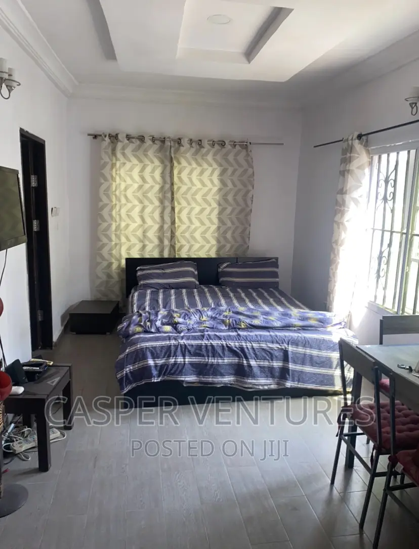 Furnished Studio Apartment in Paradise 1, Chevron for rent