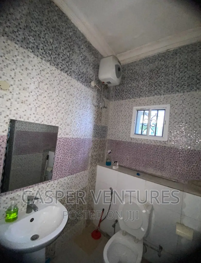 Furnished Studio Apartment in Paradise 1, Chevron for rent