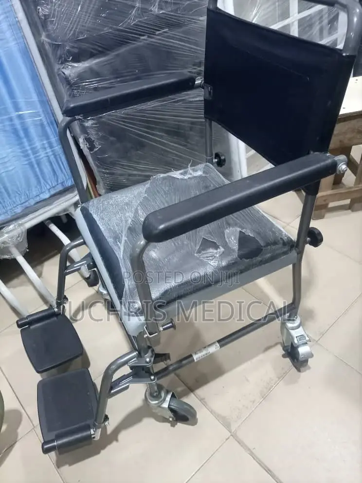 New Zealand Pushing Commode