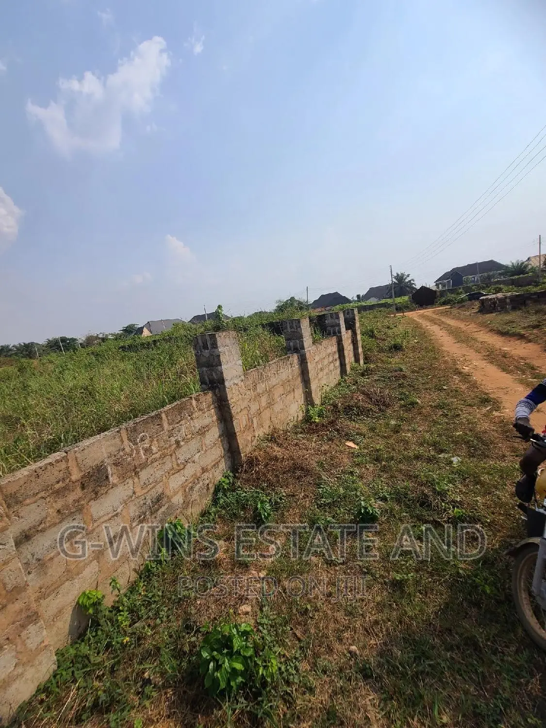 100x100ft for Sale at Amagba
