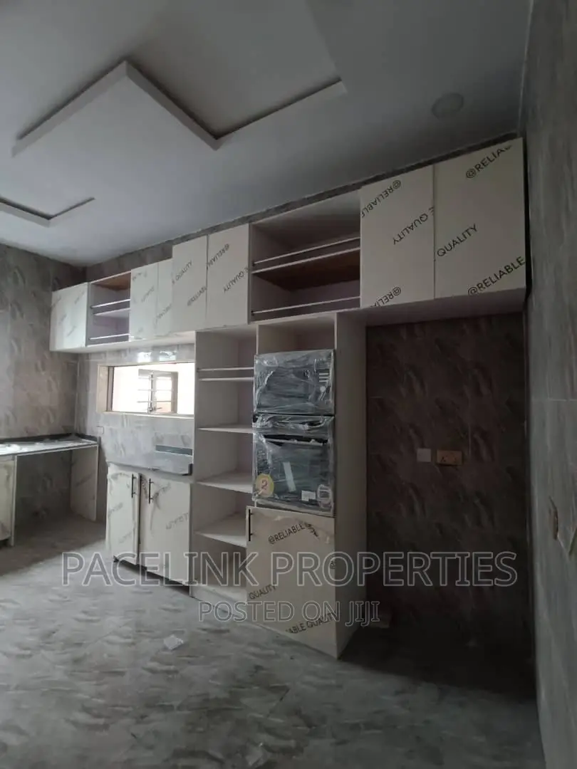 4bdrm Duplex in Ilaje / Lekki for sale
