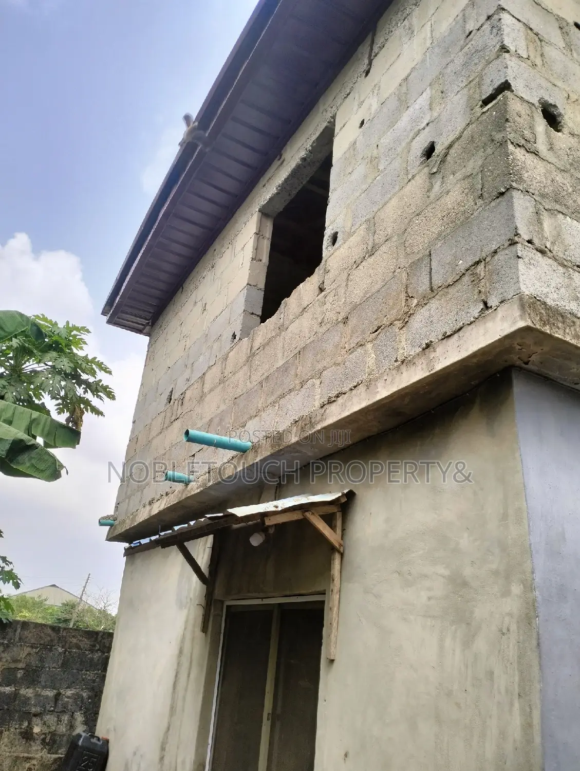 3bdrm Block of Flats in Governor Road Ikotun, Iseri Olofin for sale