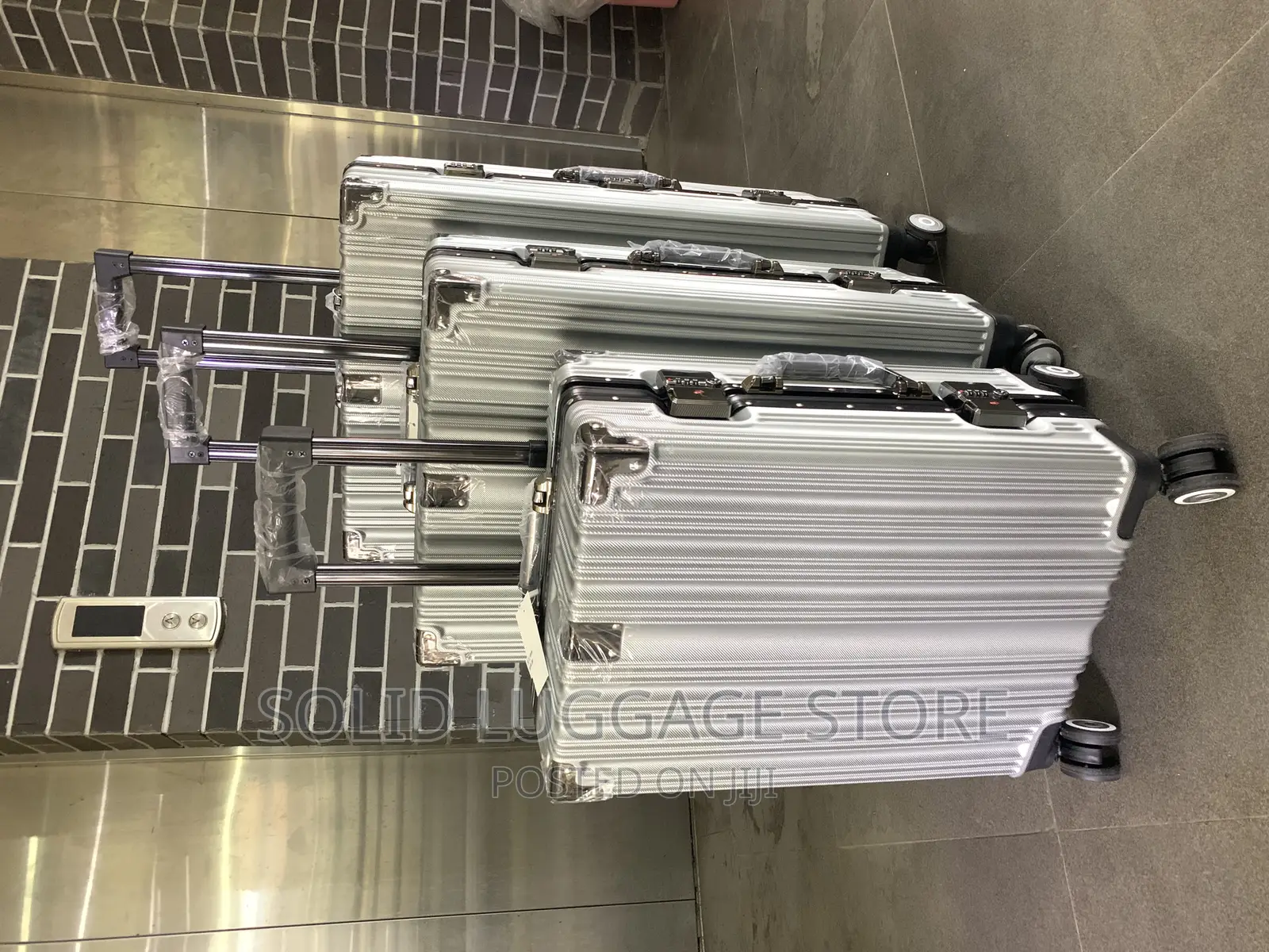 Aluminum Durable Luggage Traveling Boxes