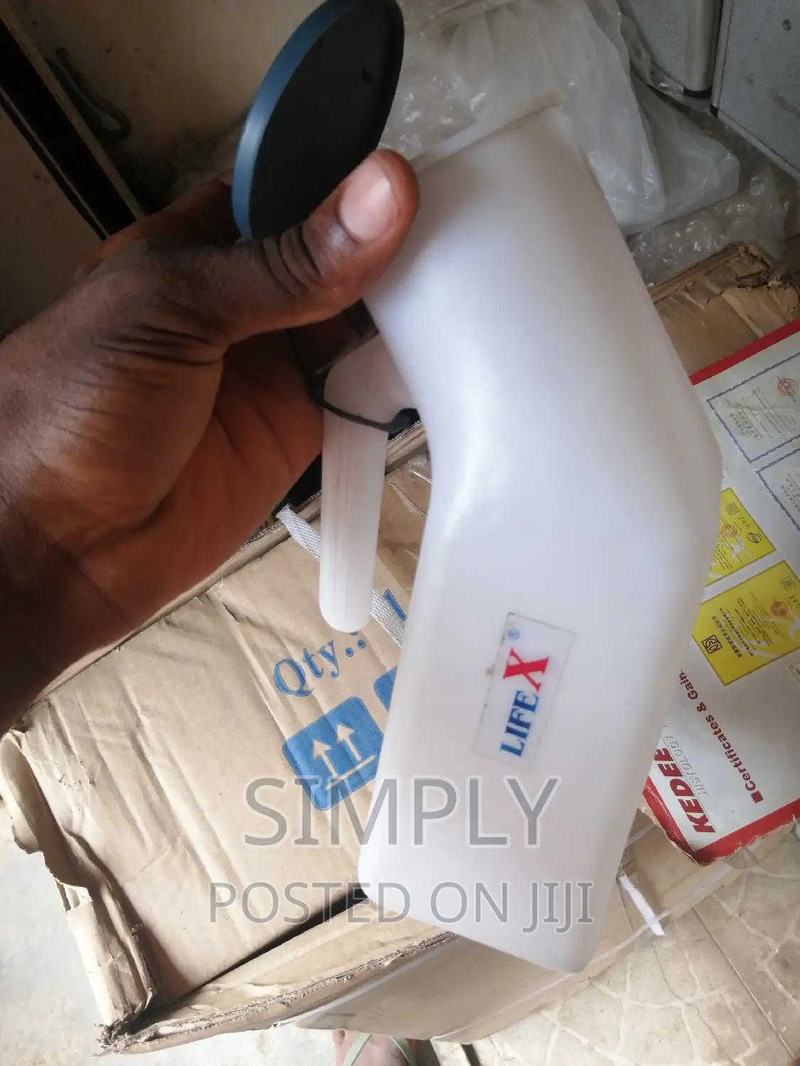 Plastic Urine Can