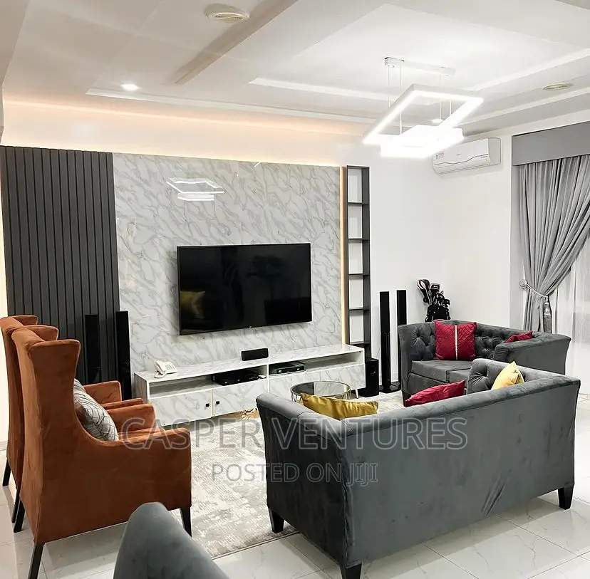 Elegant and Graceful Apartment