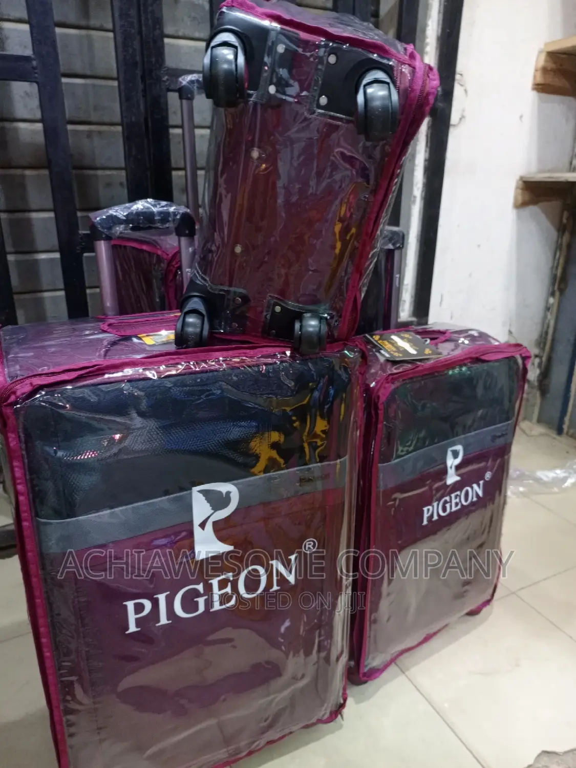Set of 4 Quality Box With Anti Theft Zip Extra Bag Cover.