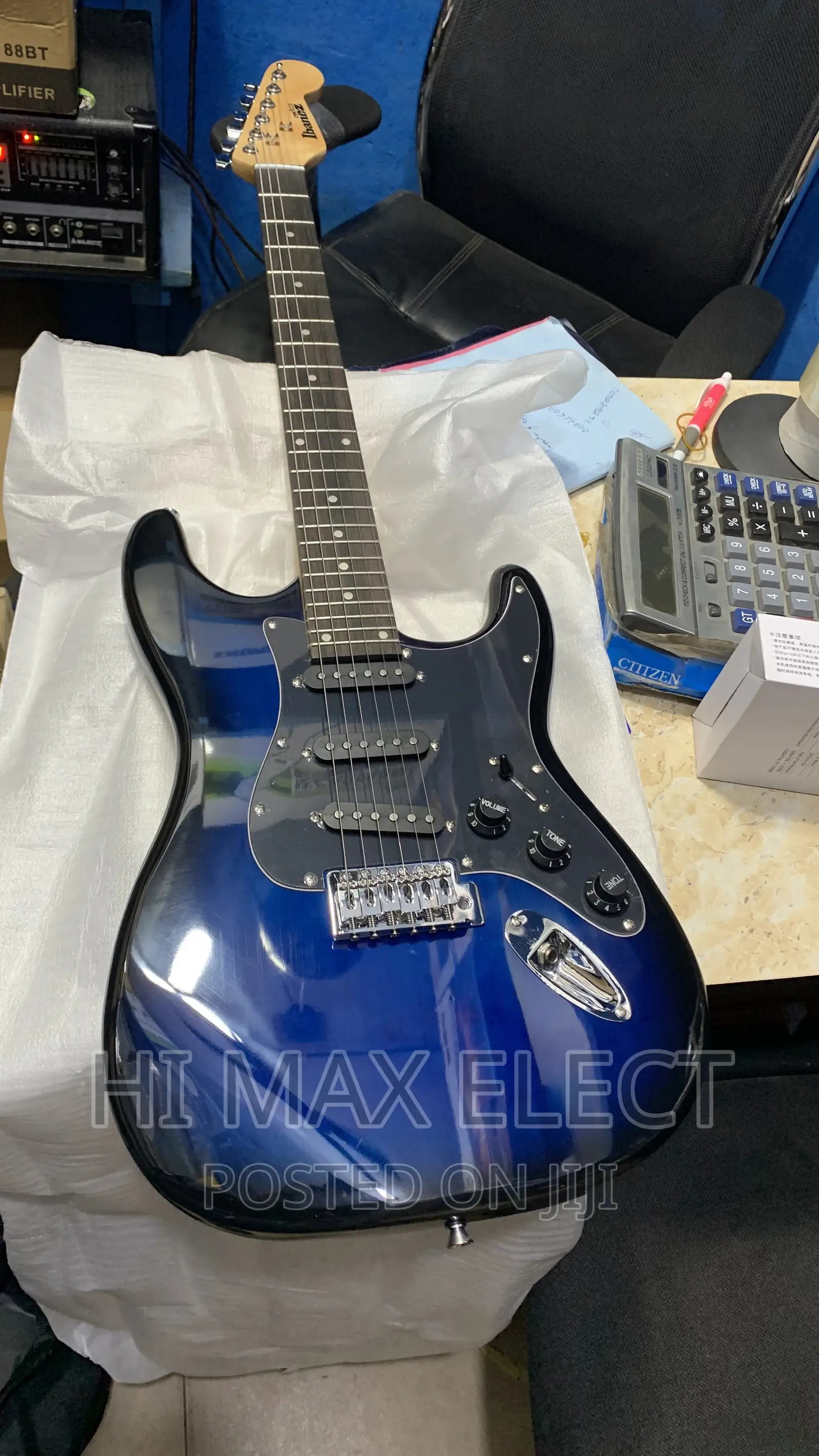 Professional 6 String Electric Lead Guitar With Bag Belt