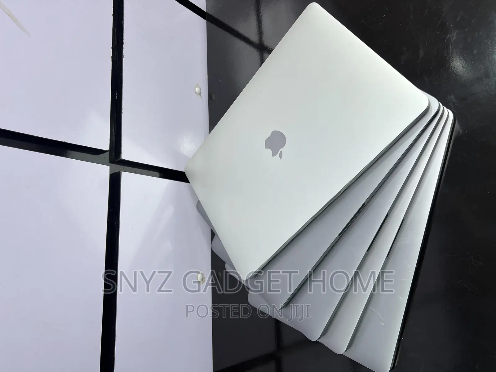 Laptop Apple MacBook Pro 2018 16GB Intel Core I5 SSD 500GB