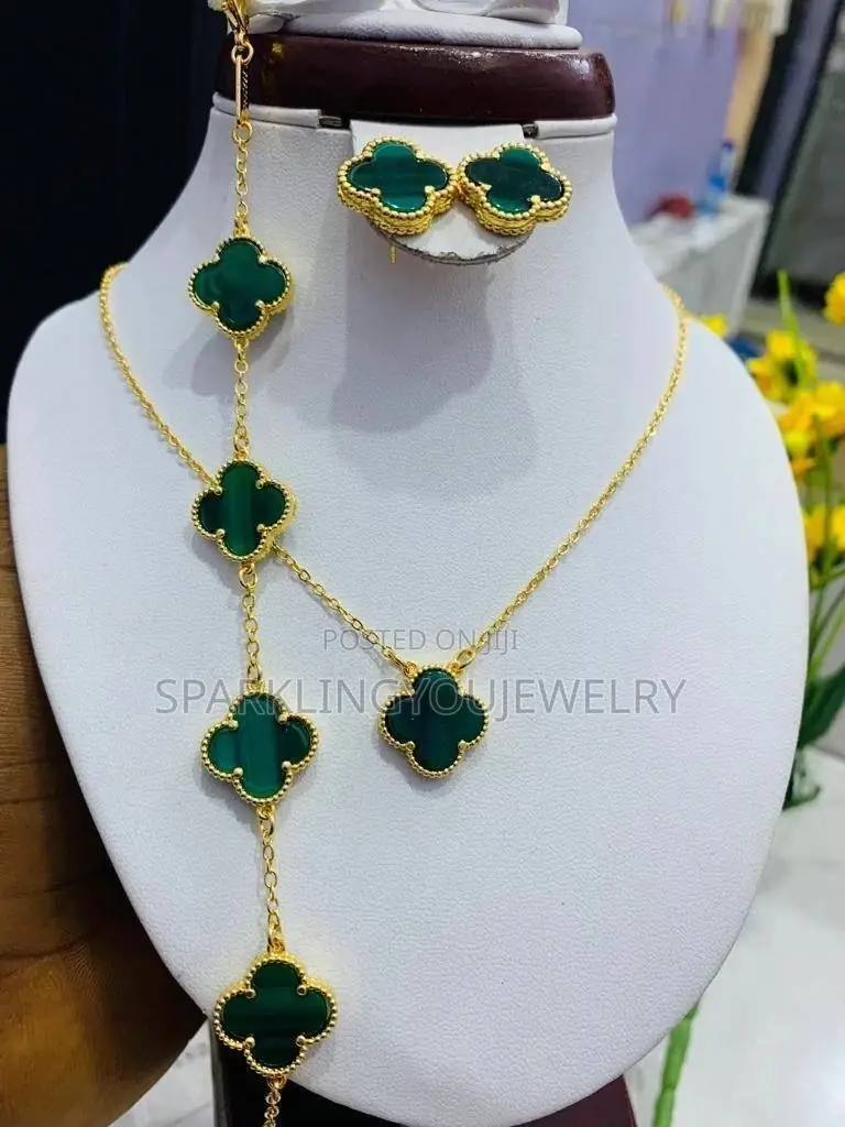 Vca Jewelry Set