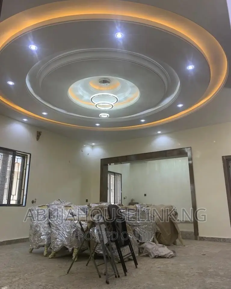 6bdrm Duplex in Wuye Abuja for sale