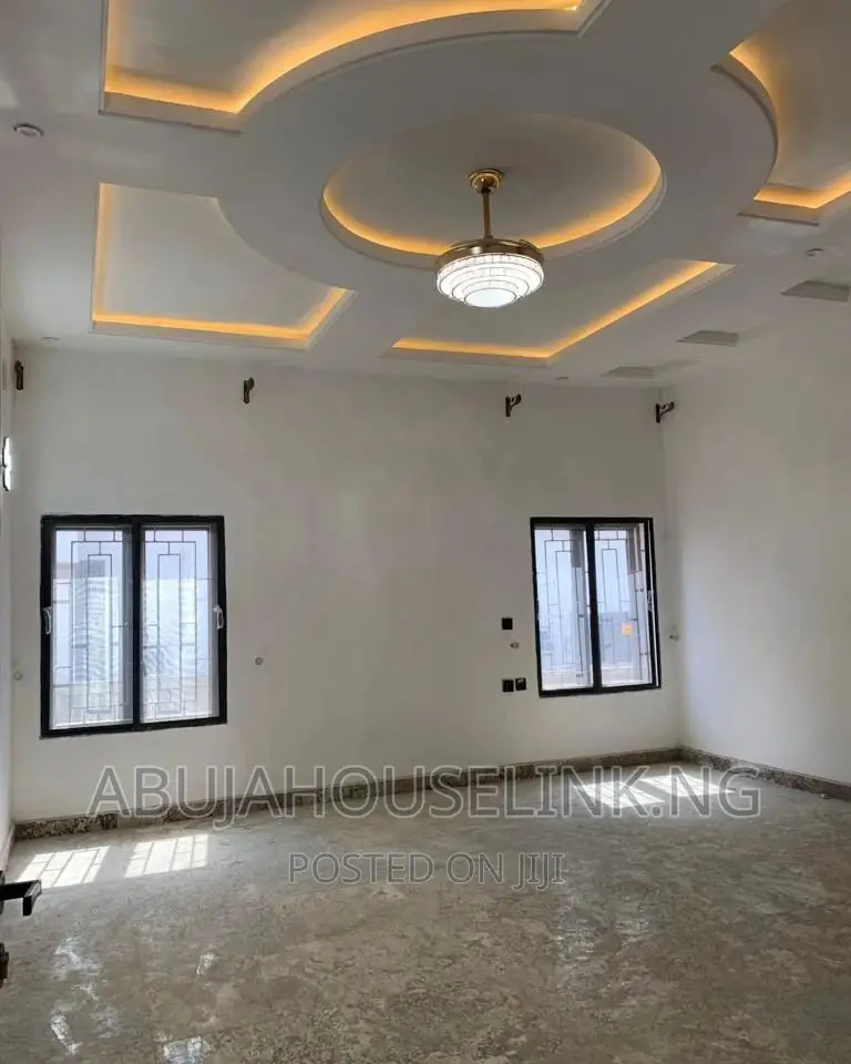 6bdrm Duplex in Wuye Abuja for sale