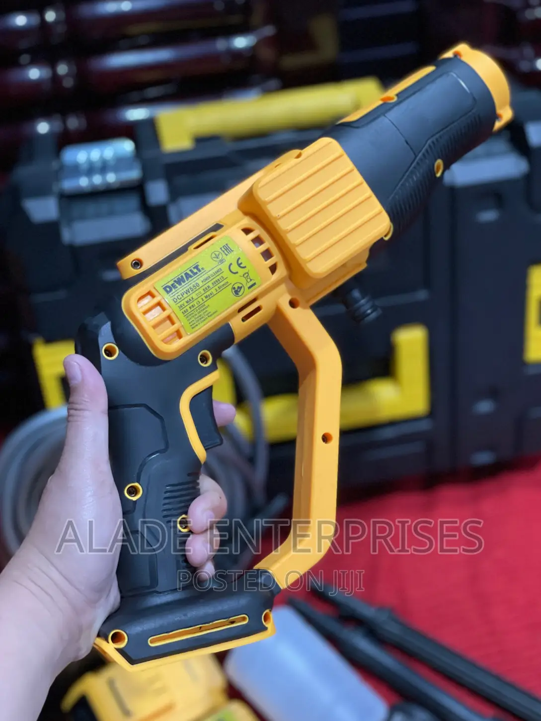 Dewalt 118V Cordless Pressure Washer