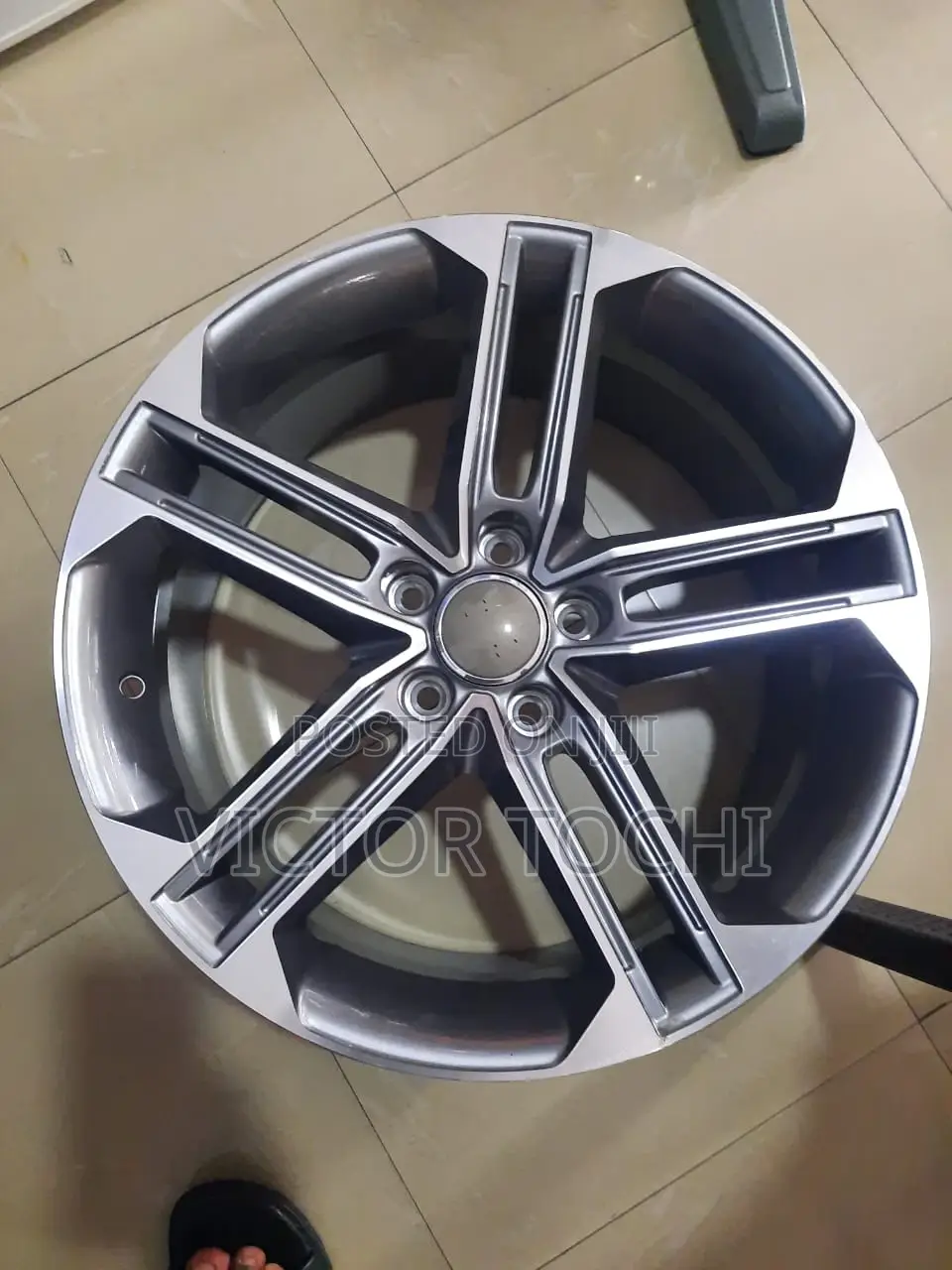 18" Alloy Wheels