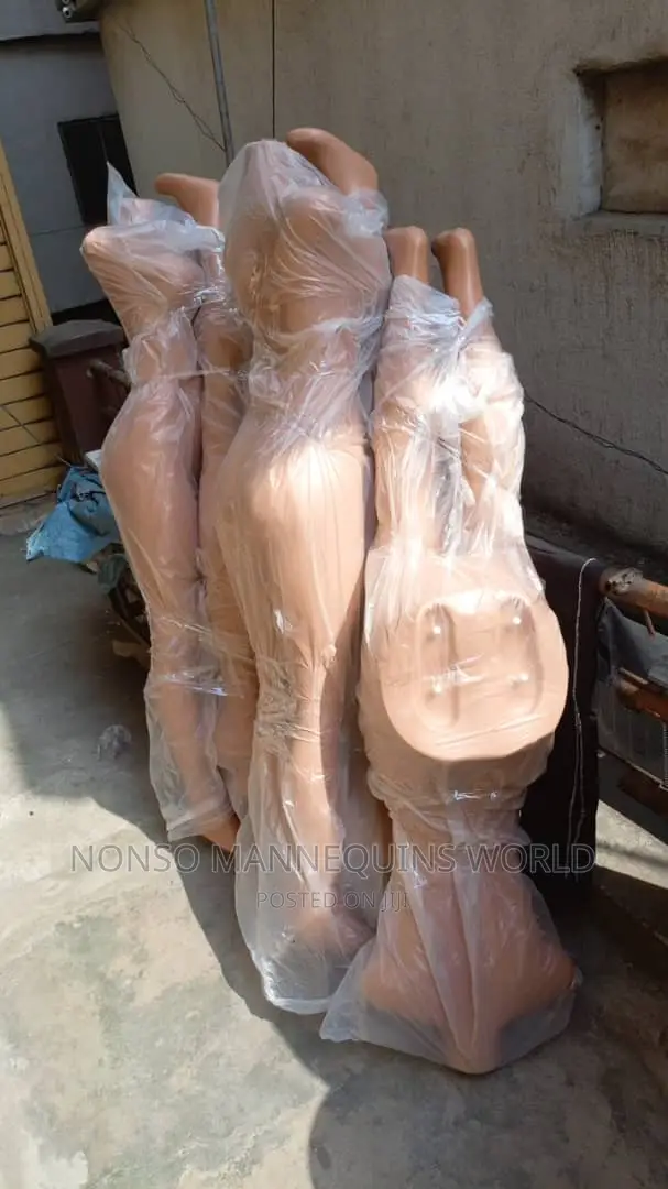 Size 10 Body Plastic Female Dummy With No Hands