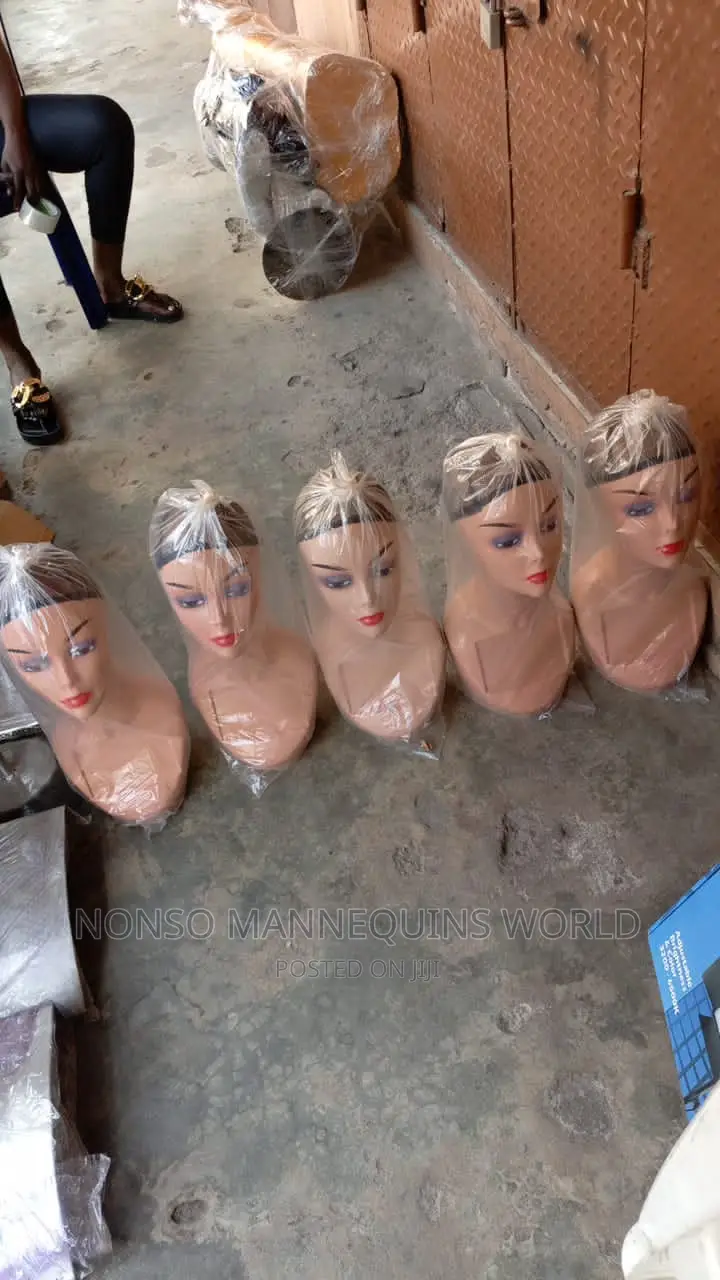 Plastic Female Mannequin Headz