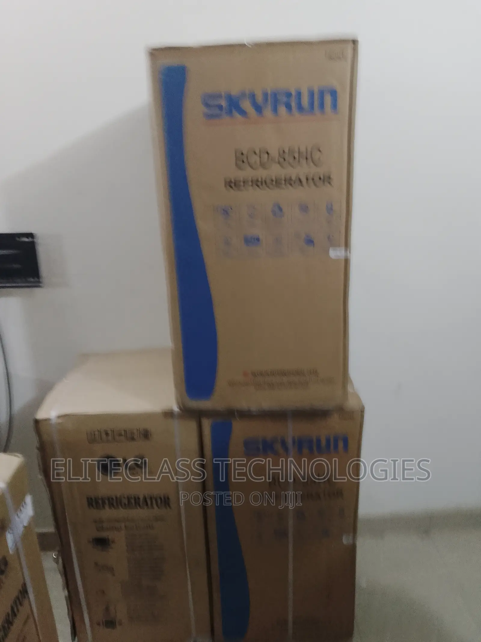 Affordable Skyrun 70 Litres Double Door (BCD-85HC)