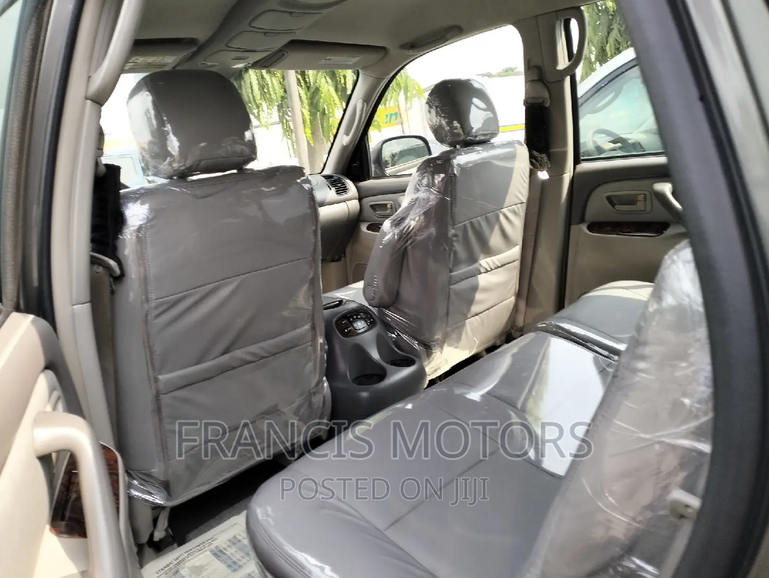 Toyota Sequoia Limited 4dr SUV 4WD (4.7L 8cyl 5A) 2007 Gray