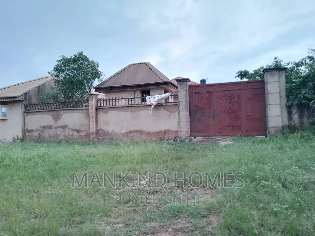 17000sqm 1.7 Hectares Land on Western Avenue Surulere Lagos