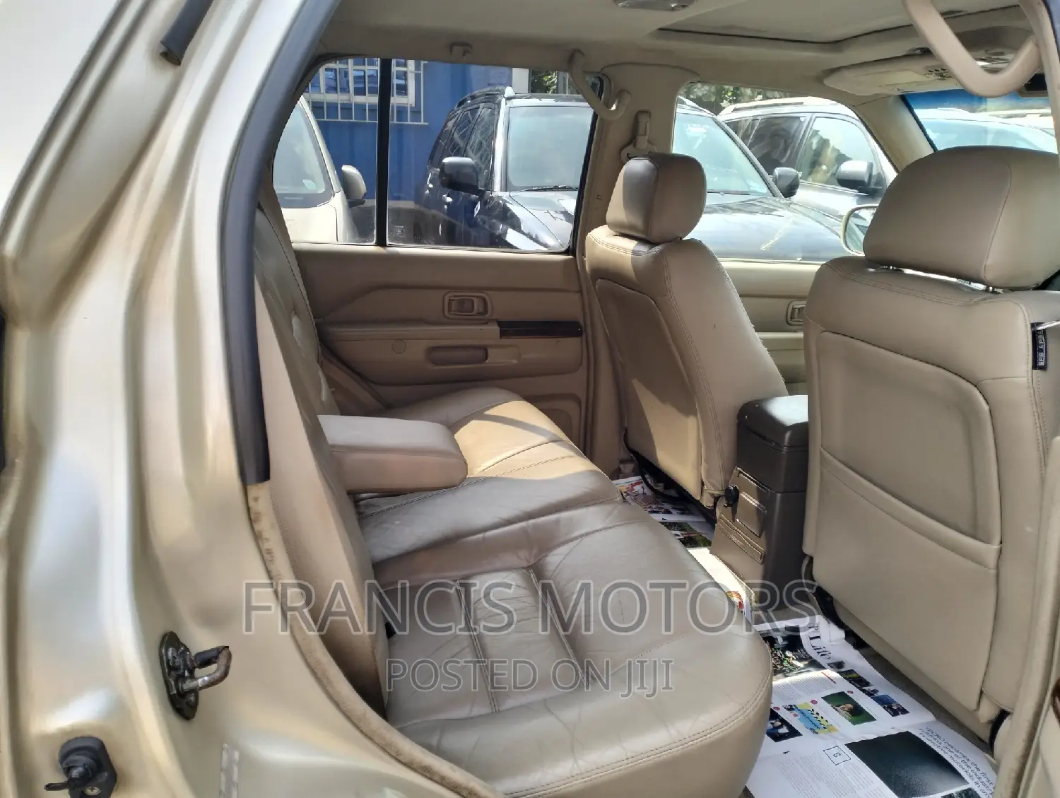 Nissan Pathfinder 2003 Gold