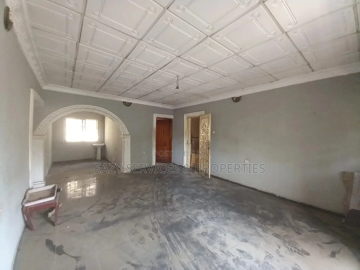 3bdrm Block of Flats in Ado / Ajah for sale