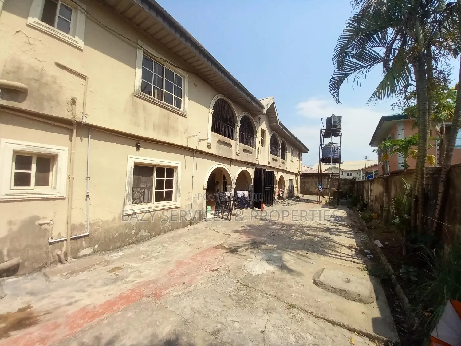 3bdrm Block of Flats in Ado / Ajah for sale