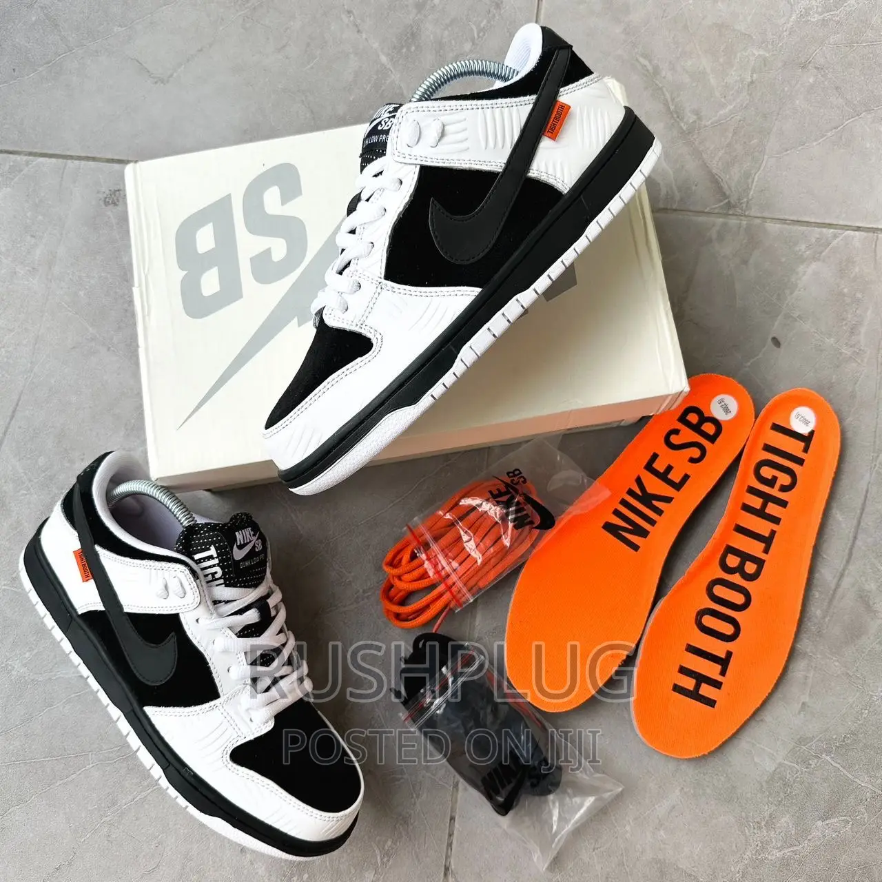 Tight-booth X Nike Sb Dunk Low Pro Sneakers