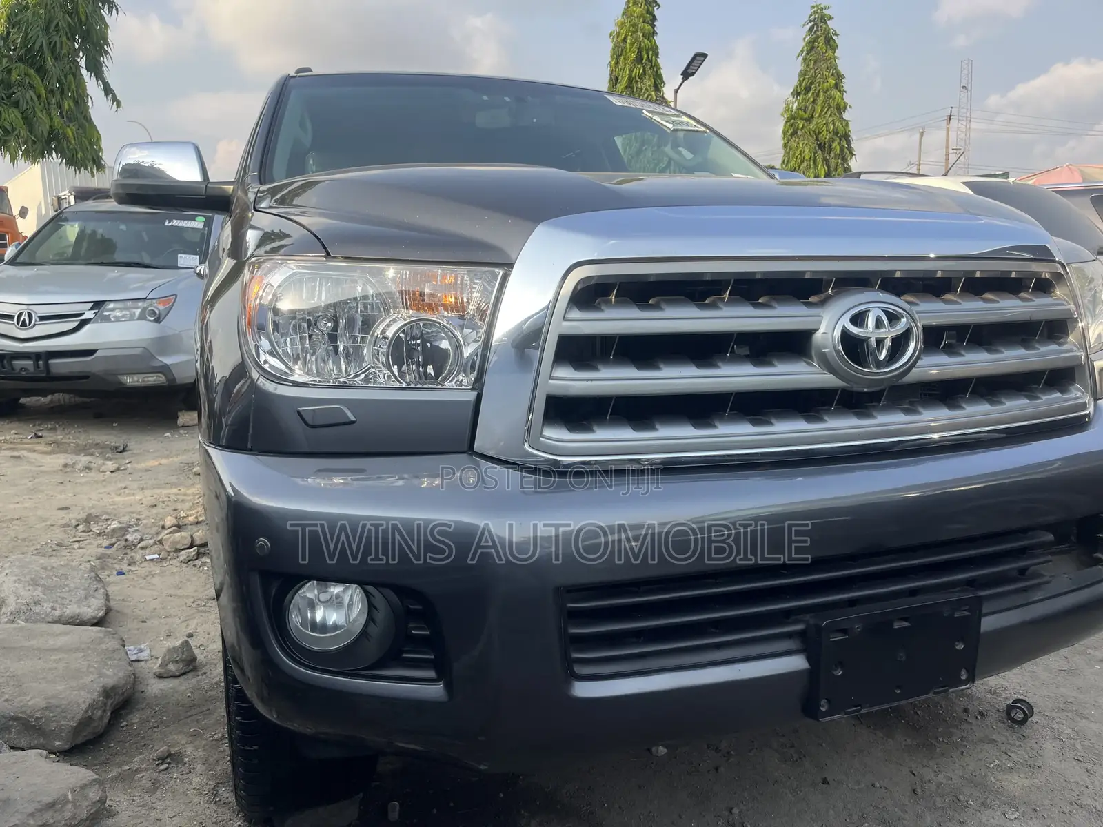 Toyota Sequoia 2013 Gray