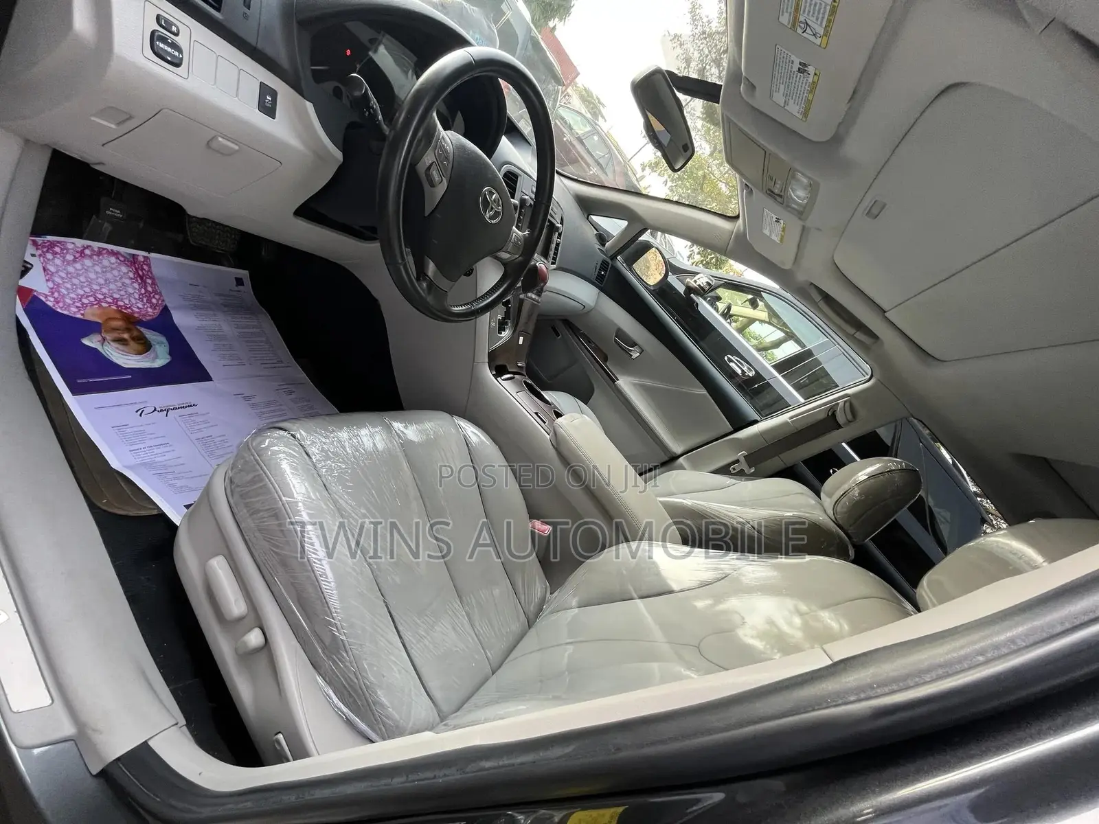 Toyota Venza V6 AWD 2010 Gray