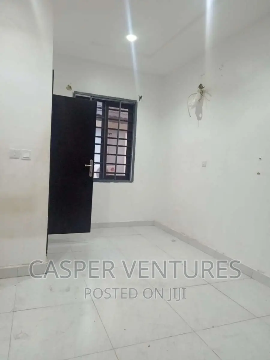 1bdrm Shared Apartment in Osapa for rent