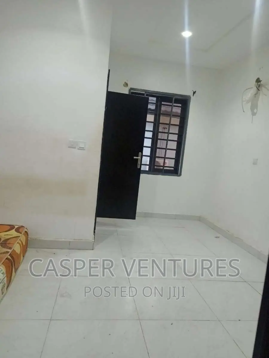 1bdrm Shared Apartment in Osapa for rent