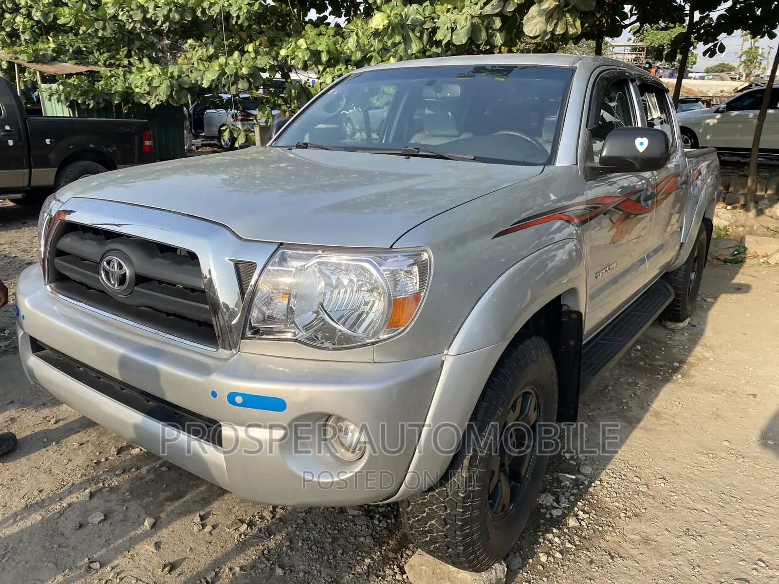 Toyota Tacoma 2011 Silver