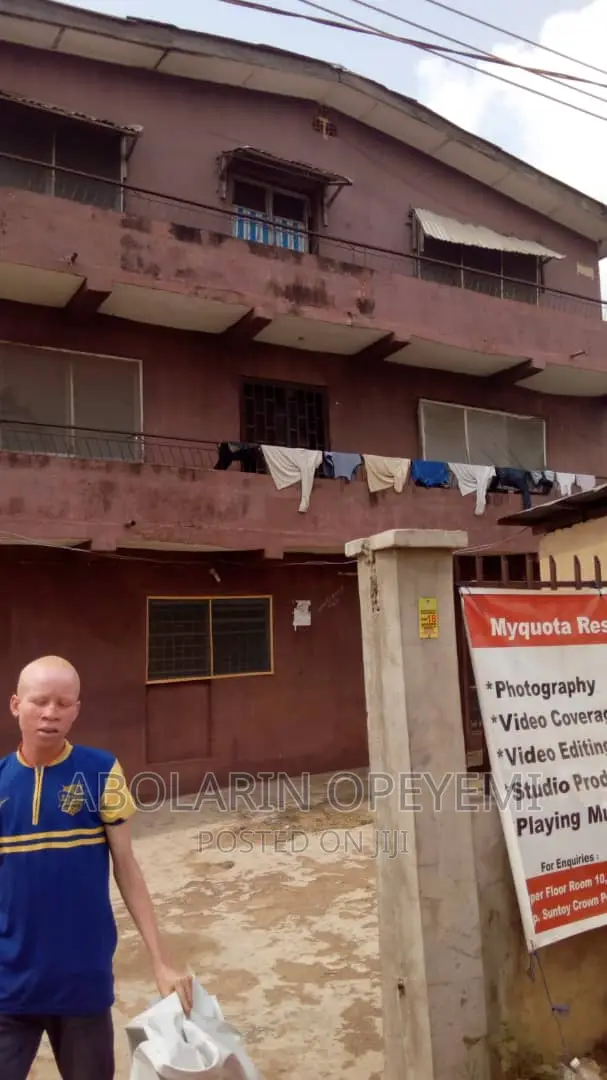 6 Units of 3bedroom Flat Facing Main Road FMC /Beside Lisabi High Sch.