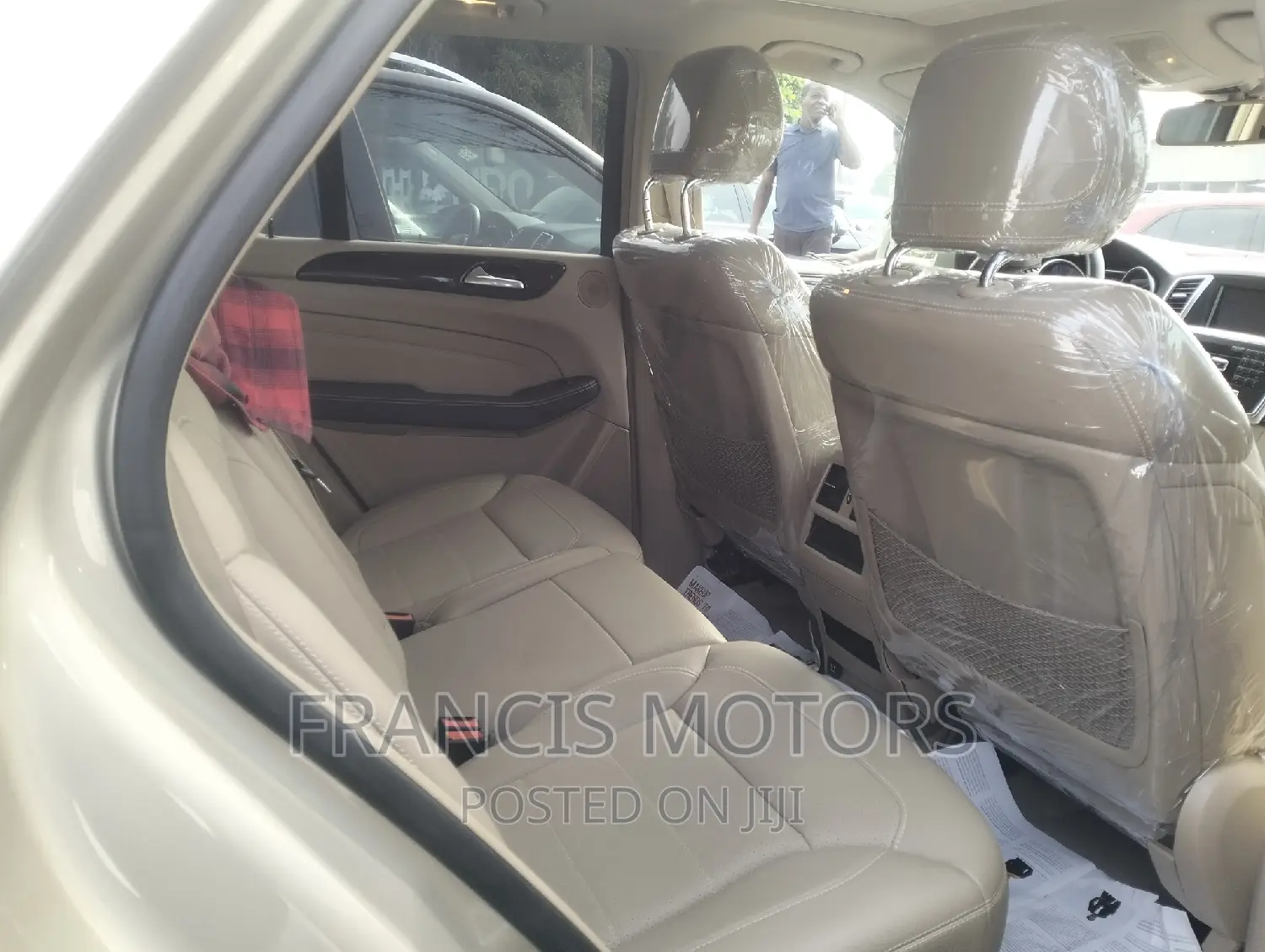 Mercedes-Benz 1420 2015 Gold