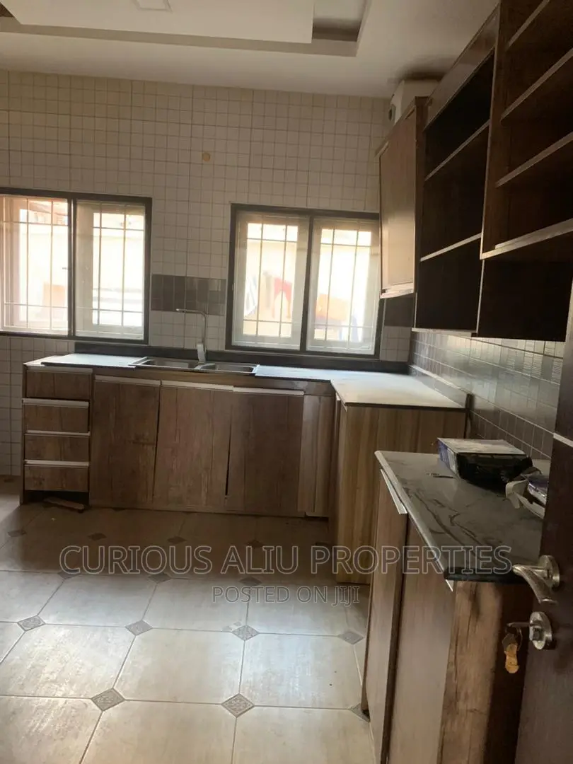 4bdrm Duplex in Jahi for rent