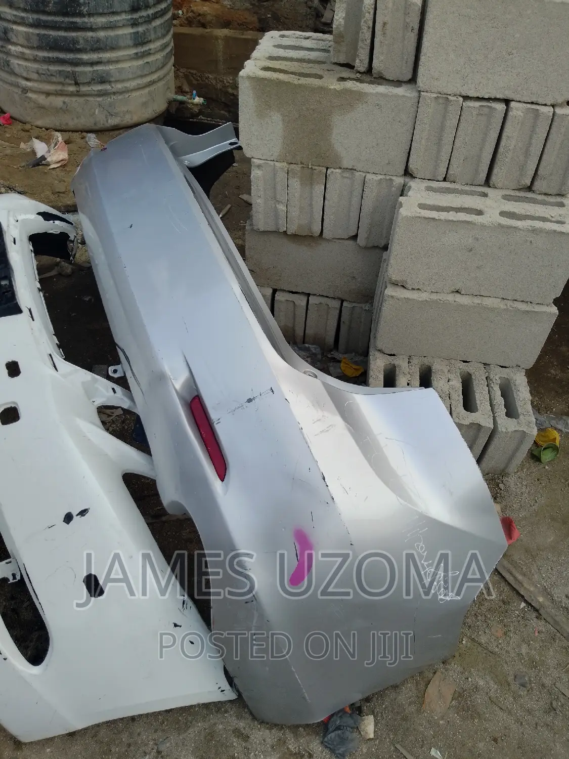 Complete Back Bumper Toyota Venza 2010 Model