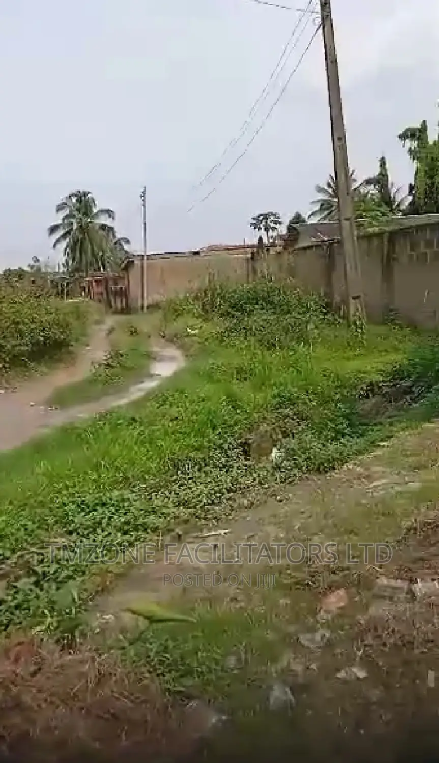 3bdrm Bungalow in Afobaje Ota for sale