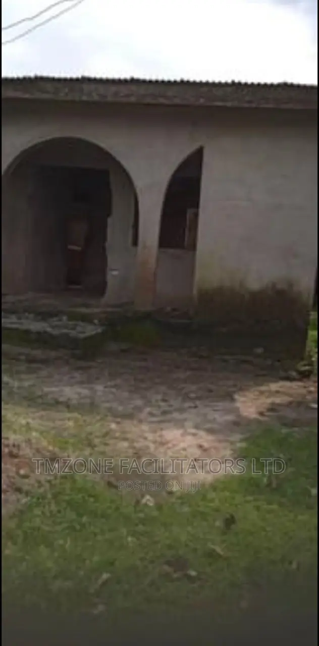 3bdrm Bungalow in Afobaje Ota for sale