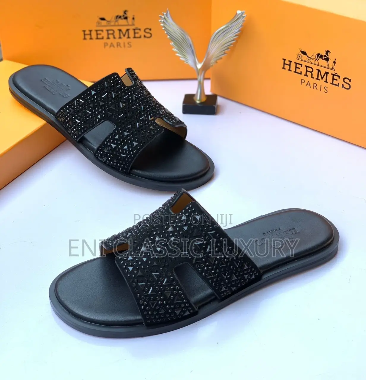 Most Wanted Trending Luxury Slippers Versace Available