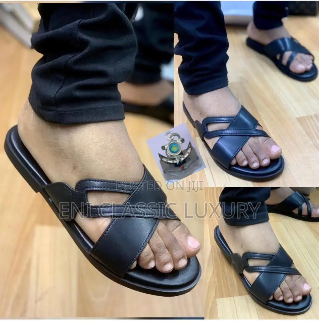 Most Wanted Trending Luxury Slippers Versace Available