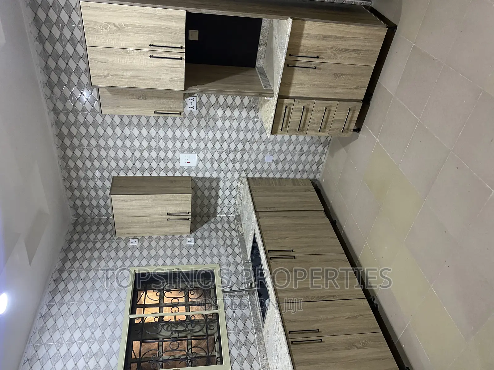 3bdrm Block of Flats in Dawaki for rent
