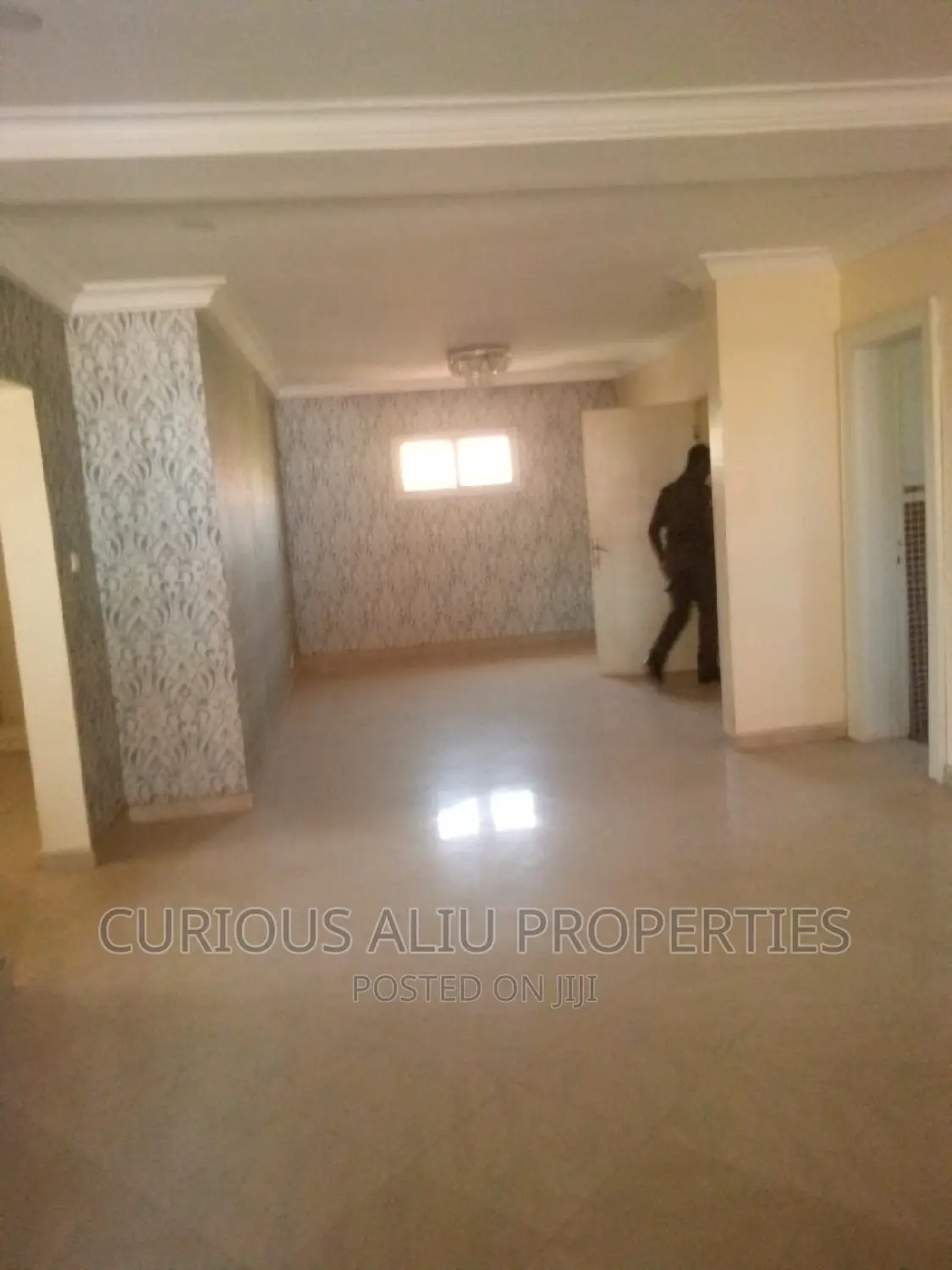 5bdrm Duplex in Brain And Herman, Life Camp for rent