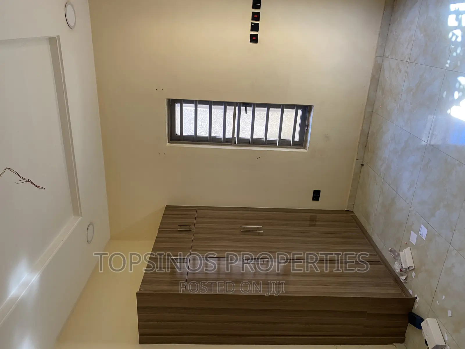 1bdrm Block of Flats in Dawaki for rent